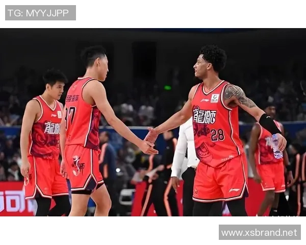 小将生猛！段睿骐首节砍下10分3篮板对飙奎因